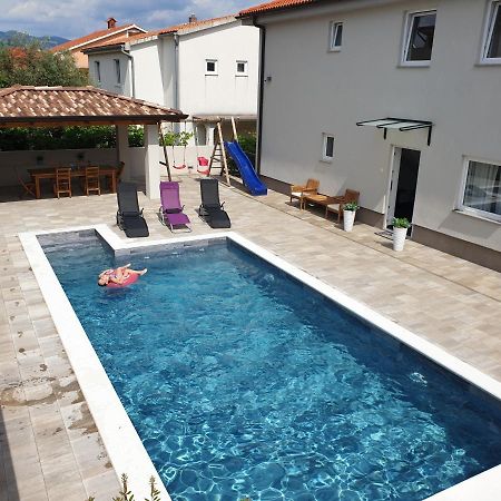 Apartments Klaudija Čižići Exterior foto